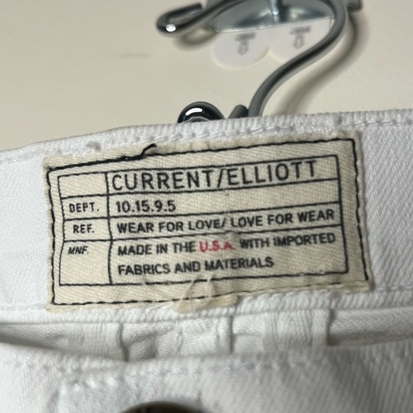 CURRENT/ELLIOT The Fling Distressed White Jeans in Sugar Destroy - Picture 7 of 12